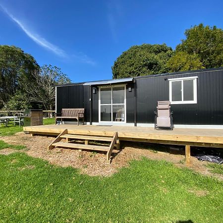Cosy Cabin To Stay Even Better Than Glamping Pukekohe Ngoại thất bức ảnh